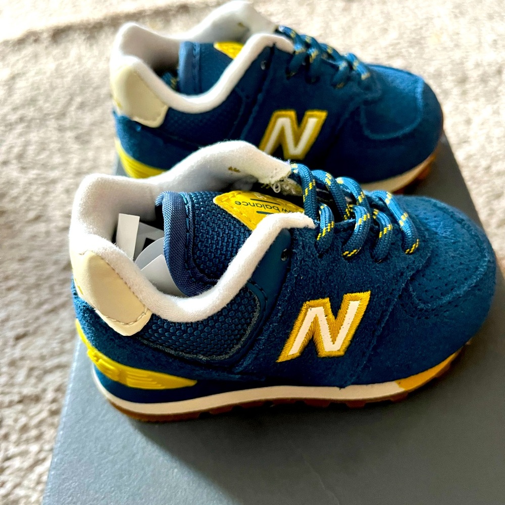 NIB New Balance Infant Sneakers